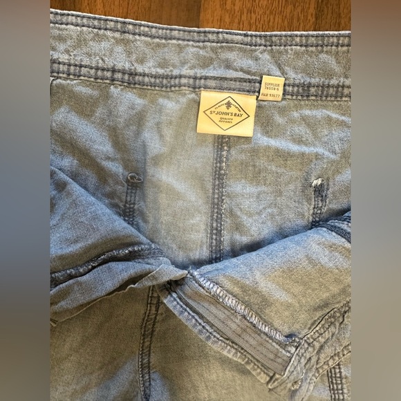 St. John's Bay Gray Cargo Shorts Relaxed Fit - Picture 6 of 10